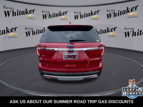 Used 2017 Ford Explorer XLT w/ Equipment Group 202A FWD image 8