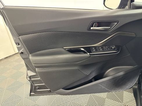 Used 2019 Toyota C-HR XLE FWD image 25