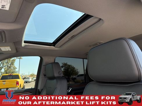 Used 2024 GMC Sierra 2500 Denali w/ Denali Reserve Package AWD/4WD image 22