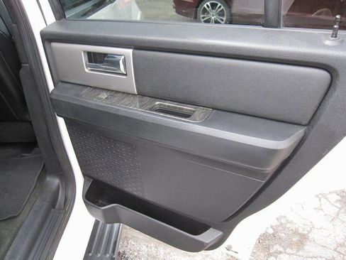Used 2016 Ford Expedition Limited AWD/4WD image 32