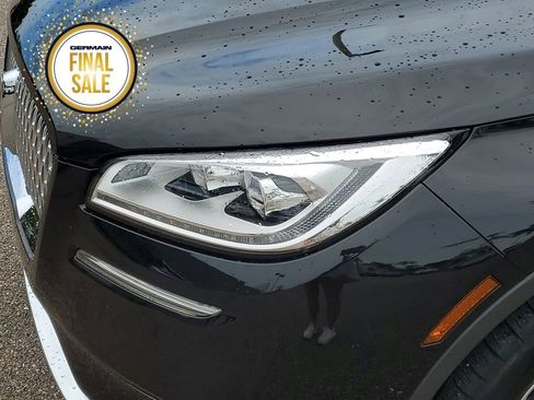 Used 2022 Lincoln Corsair Reserve w/ Equipment Group 201A image 12