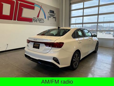 Used 2023 Kia Forte LXS image 2