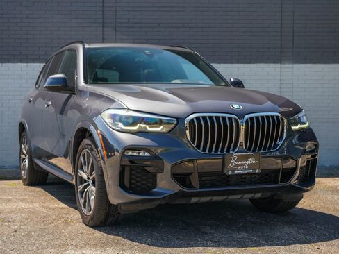 Used 2019 BMW X5 xDrive40i w/ M Sport Package AWD/4WD image 3