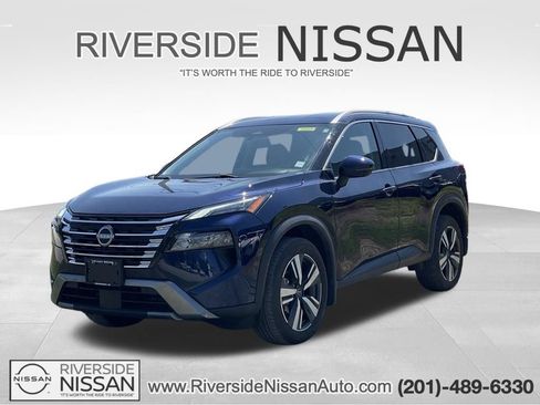 Certified 2024 Nissan Rogue SL w/ SL Premium Package AWD/4WD image 1