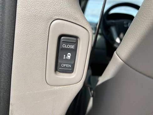 Used 2015 Honda Odyssey EX-L image 22