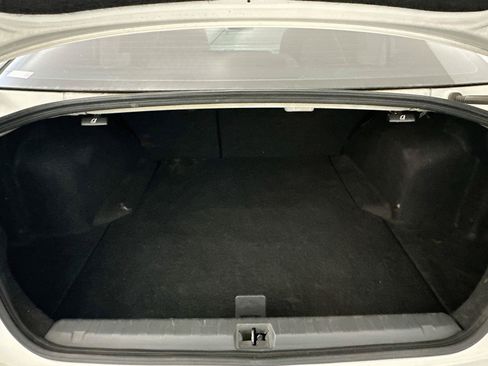 Used 2012 Subaru Legacy 2.5i Limited w/ Popular Pkg 2 AWD/4WD image 28