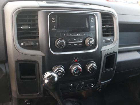 Used 2014 RAM 5500 Tradesman w/ Chrome Appearance Group AWD/4WD image 18
