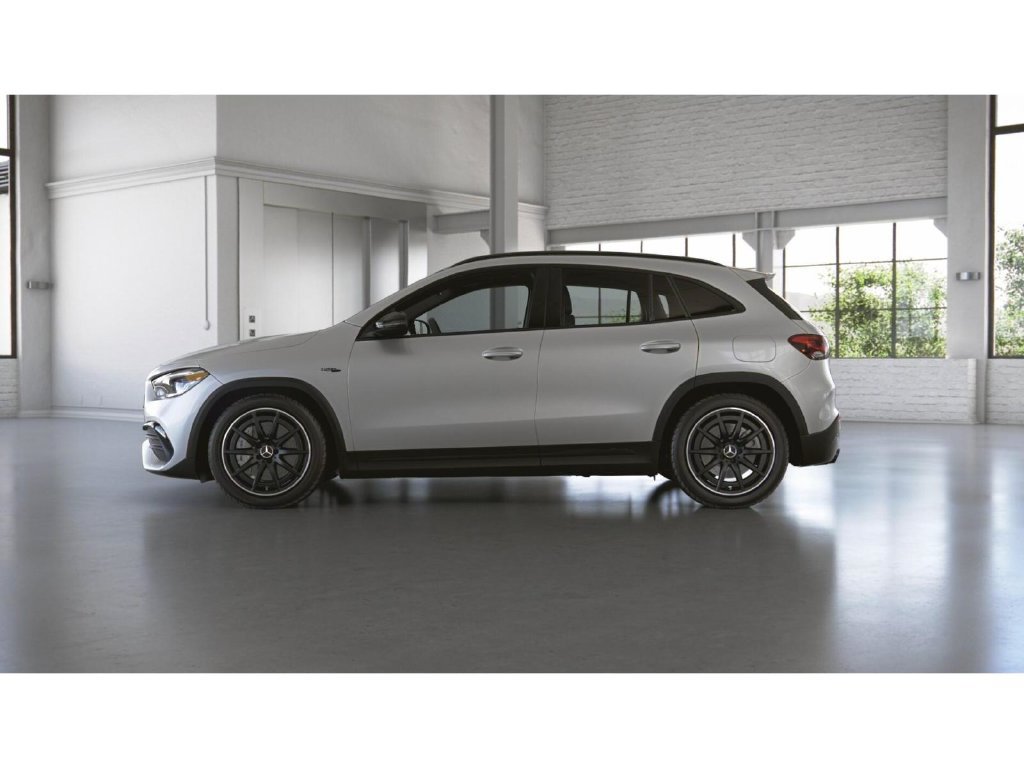 Certified 2022 Mercedes-Benz GLA 35 AMG 4MATIC image 35