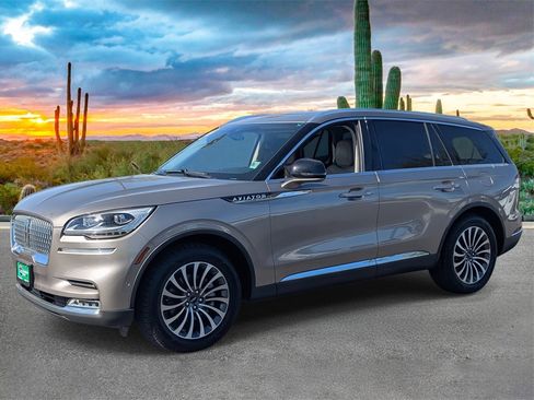 Used 2020 Lincoln Aviator Reserve w/ Equipment Group 201A image 7