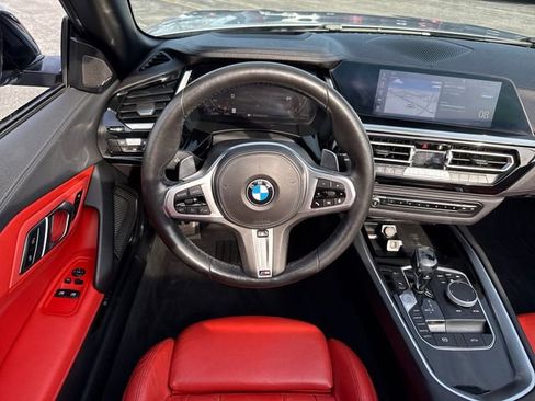 Used 2020 BMW Z4 M40i w/ Executive Package image 13