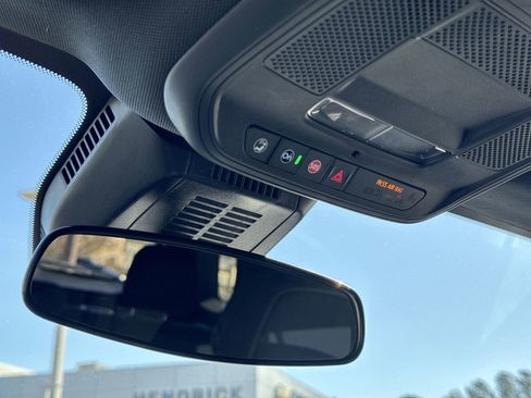 Used 2025 GMC Terrain Elevation image 26