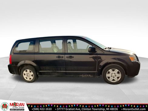 Used 2010 Dodge Grand Caravan SE image 6