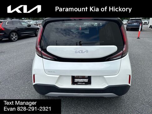 Used 2023 Kia Soul LX w/ Option Group 015 FWD image 6