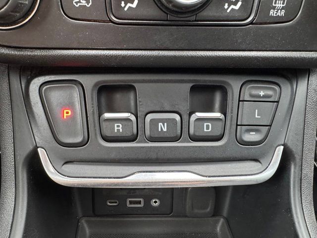Used 2019 GMC Terrain Denali w/ Advanced Safety Package AWD/4WD image 19