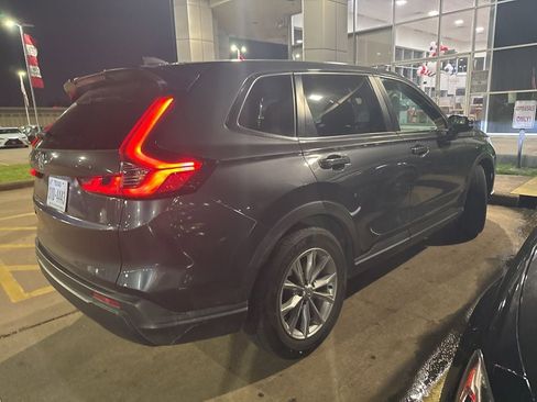 Used 2023 Honda CR-V EX image 4