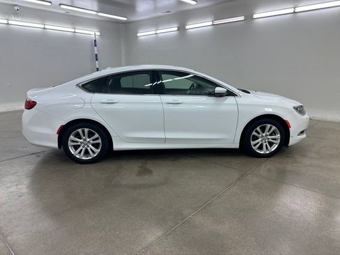 Used 2015 Chrysler 200 Limited w/ Convenience Group FWD image 14