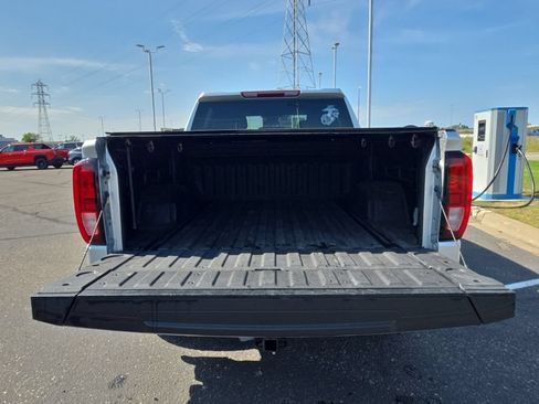Used 2022 GMC Sierra 1500 Elevation AWD/4WD image 13