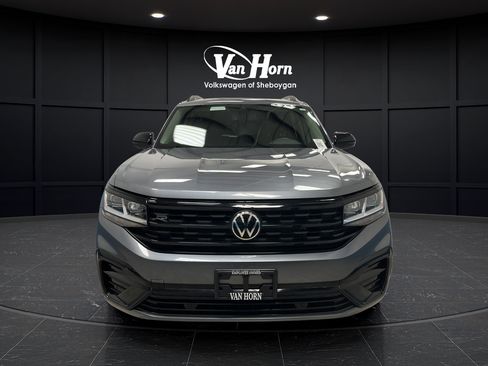 Used 2023 Volkswagen Atlas SEL R-Line AWD/4WD image 2