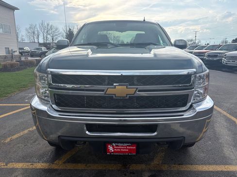 Used 2011 Chevrolet Silverado 2500 LT w/ Snow Plow Prep Package image 3