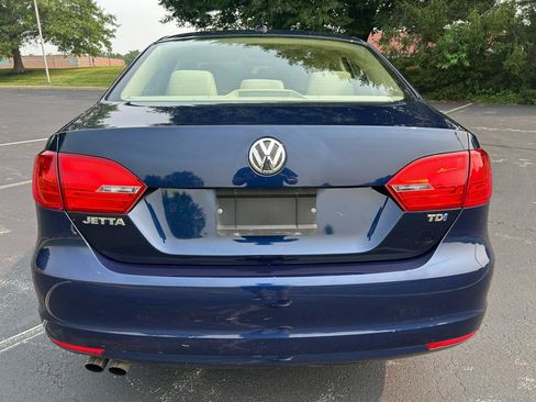 Used 2013 Volkswagen Jetta TDI FWD image 6