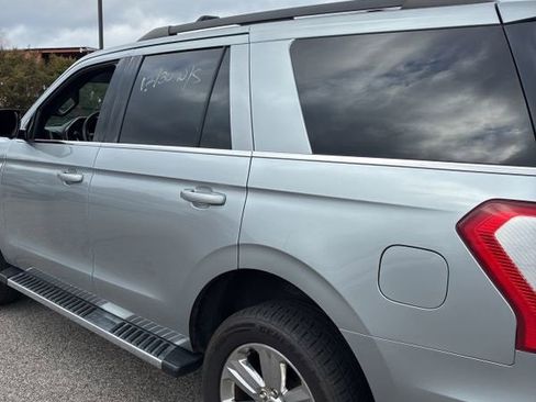 Used 2020 Ford Expedition XLT w/ Equipment Group 202A image 6