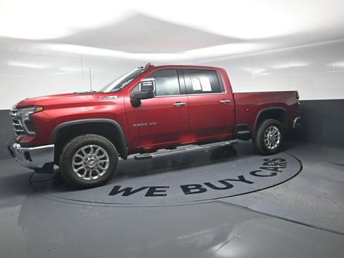 Used 2025 Chevrolet Silverado 2500 LTZ w/ LTZ Premium Package image 6