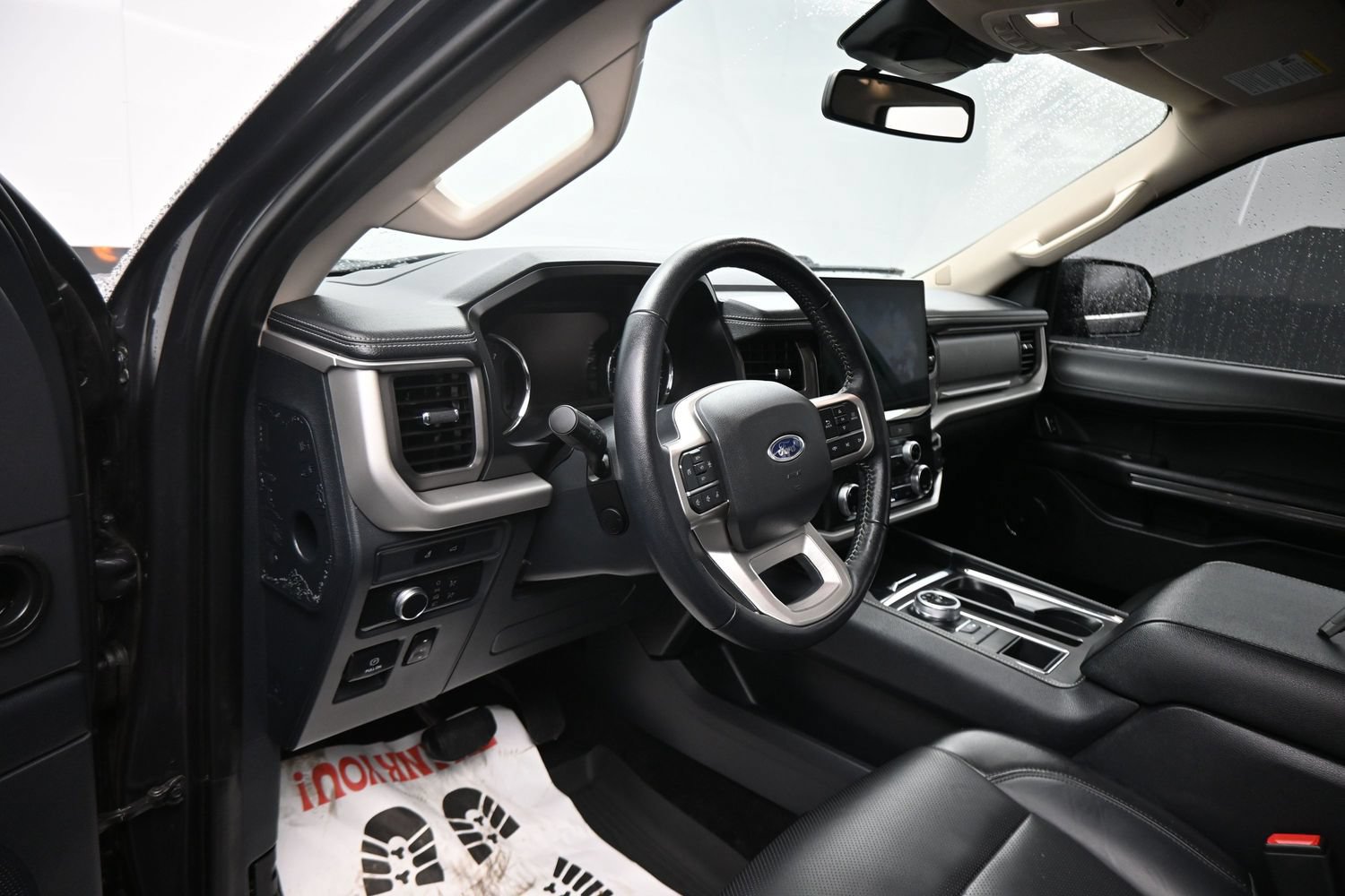 Used 2022 Ford Expedition XLT RWD image 6