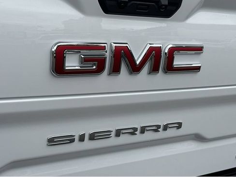 New 2026 GMC Sierra 1500 AT4 w/ AT4 Premium Package AWD/4WD image 15