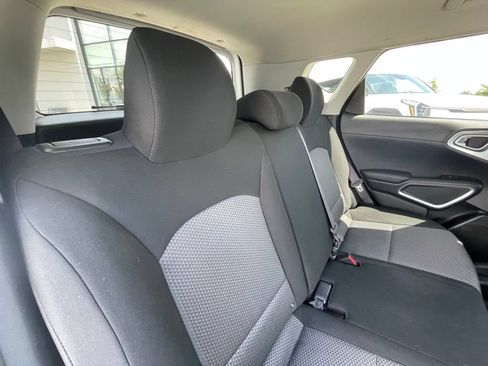 Used 2020 Kia Soul LX FWD image 27