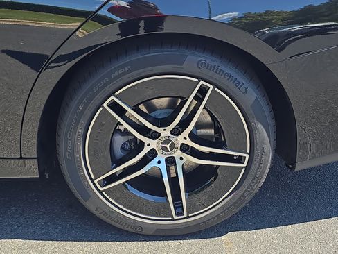 New 2026 Mercedes-Benz E 350 4MATIC Sedan image 33
