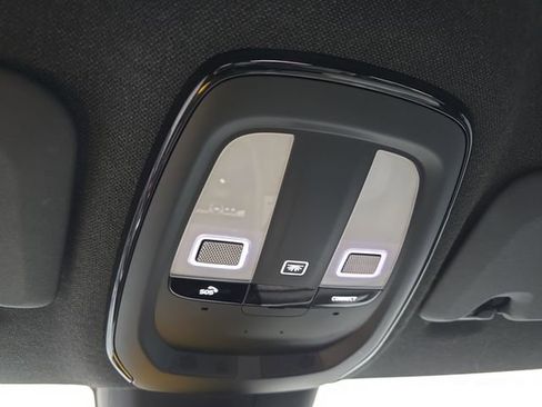 Used 2022 Polestar Polestar 2 image 39