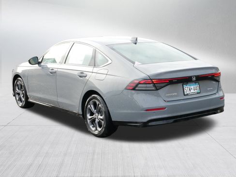 Certified 2025 Honda Accord EX-L image 5