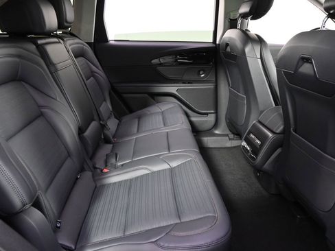New 2026 Lincoln Nautilus Reserve w/ Jet Appearance Package AWD/4WD image 16