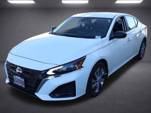 New 2025 Nissan Altima 2.5 S image 8