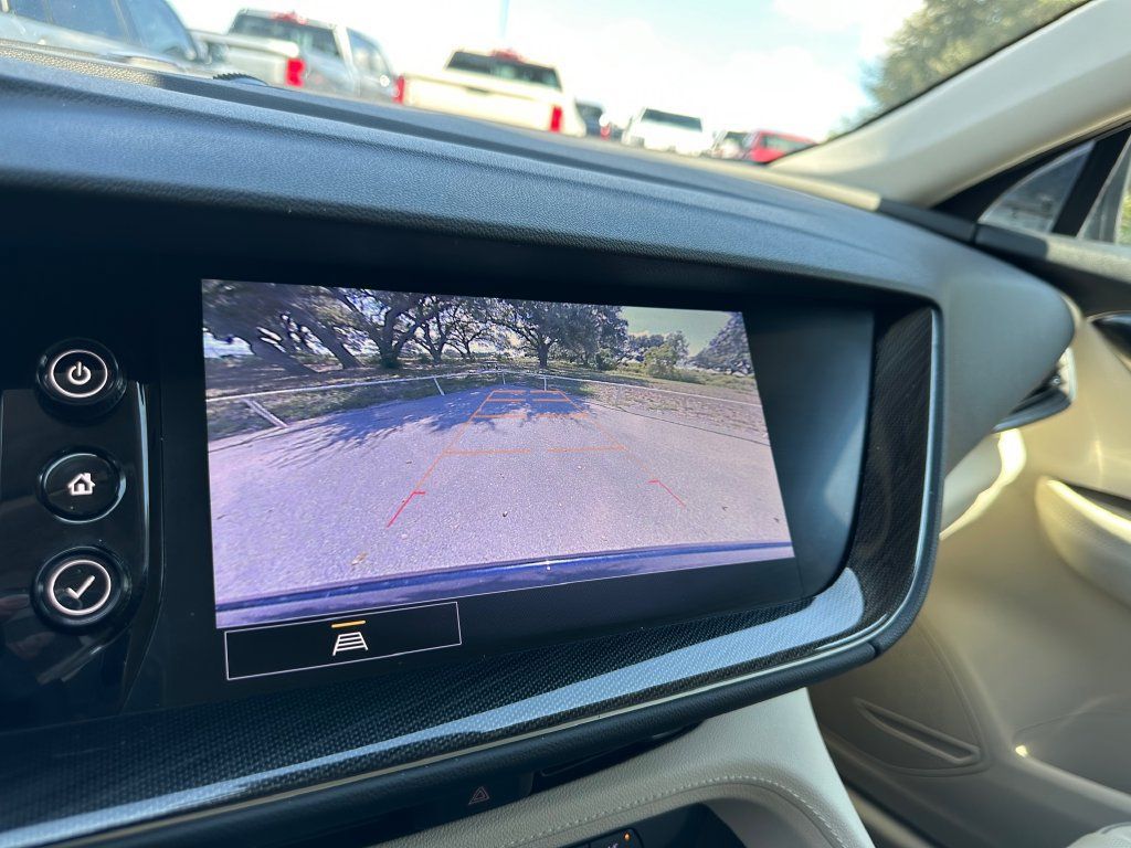 Used 2021 Buick Envision Essence FWD image 21