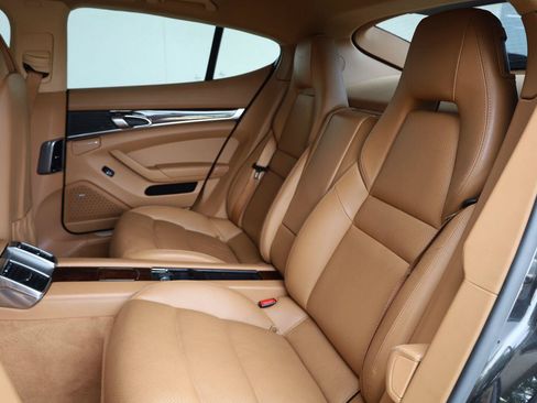 Used 2011 Porsche Panamera 4 AWD/4WD image 21