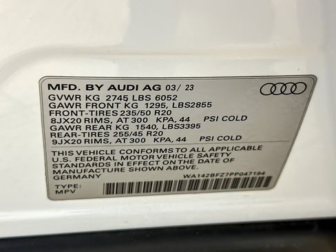 Certified 2023 Audi Q4 e-tron Prestige AWD/4WD image 27