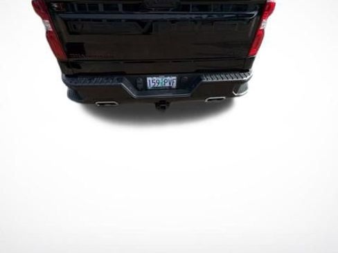 Used 2023 Chevrolet Silverado 1500 RST w/ Redline Edition AWD/4WD image 5