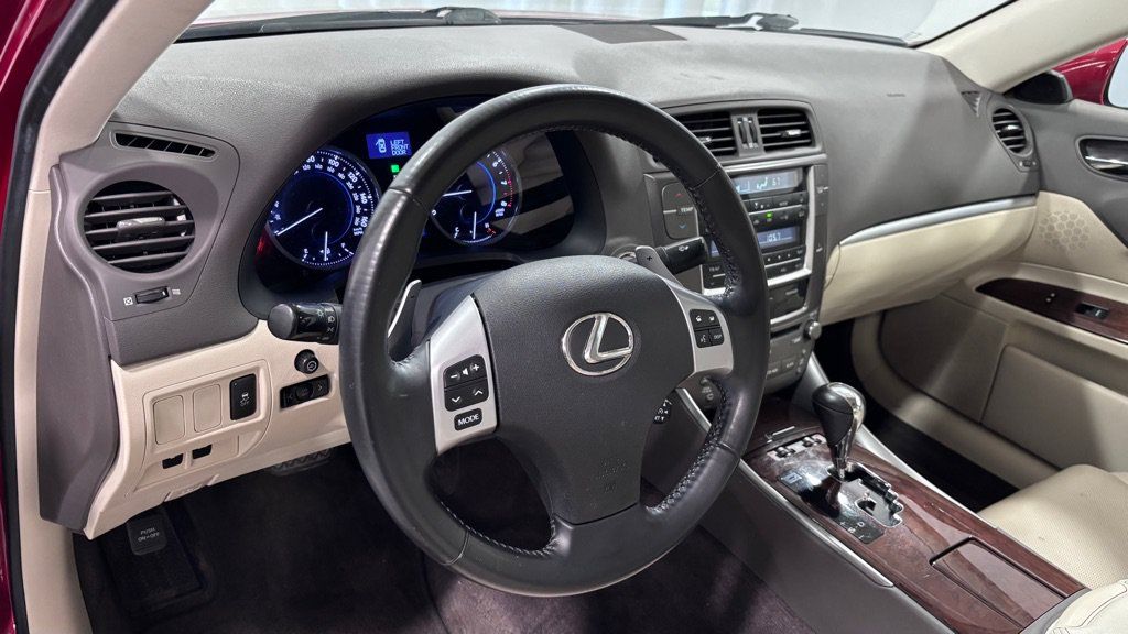 Used 2013 Lexus IS 250 AWD w/ Premium Pkg image 9