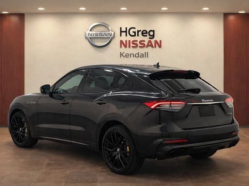 Used 2023 Maserati Levante Modena AWD/4WD image 4