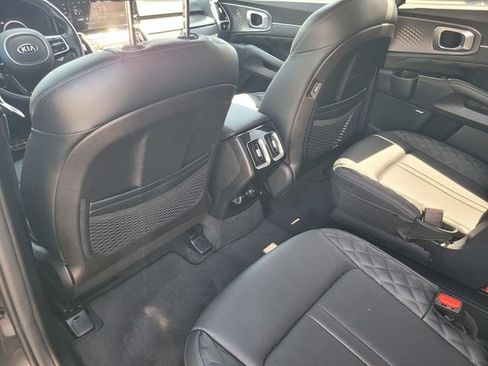 Used 2021 Kia Sorento SX FWD image 12