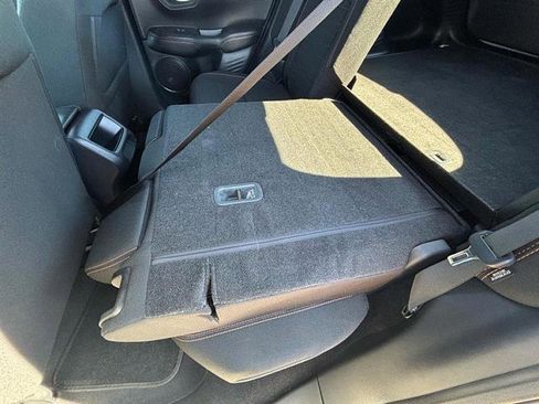 Used 2024 Honda HR-V Sport image 37