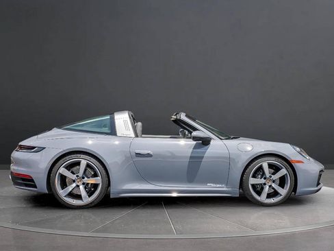 Used 2024 Porsche 911 Targa 4 AWD/4WD image 8