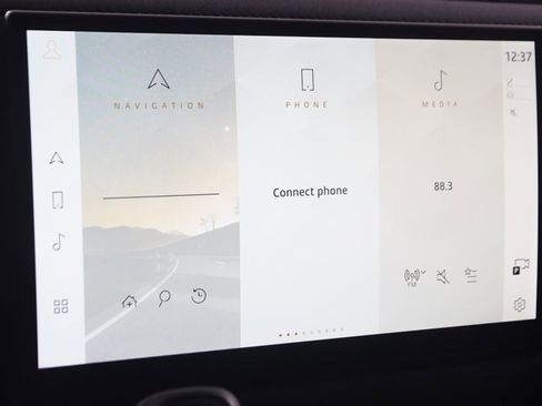 Used 2022 Land Rover Defender 110 SE image 31