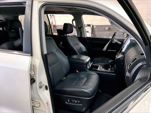 Used 2019 Toyota Land Cruiser AWD/4WD image 10