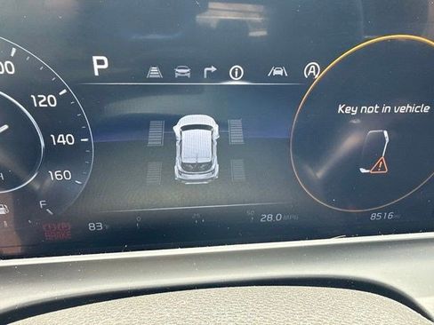 Used 2024 Kia Seltos EX AWD/4WD image 9
