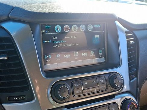 Used 2020 Chevrolet Suburban Premier image 19