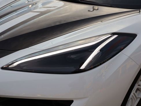 Used 2024 Chevrolet Corvette Z06 image 8