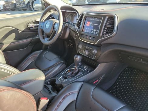 Used 2022 Jeep Cherokee Trailhawk w/ Technology Group B image 33