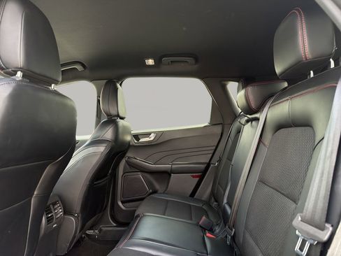 Used 2025 Ford Escape ST-Line AWD/4WD image 15